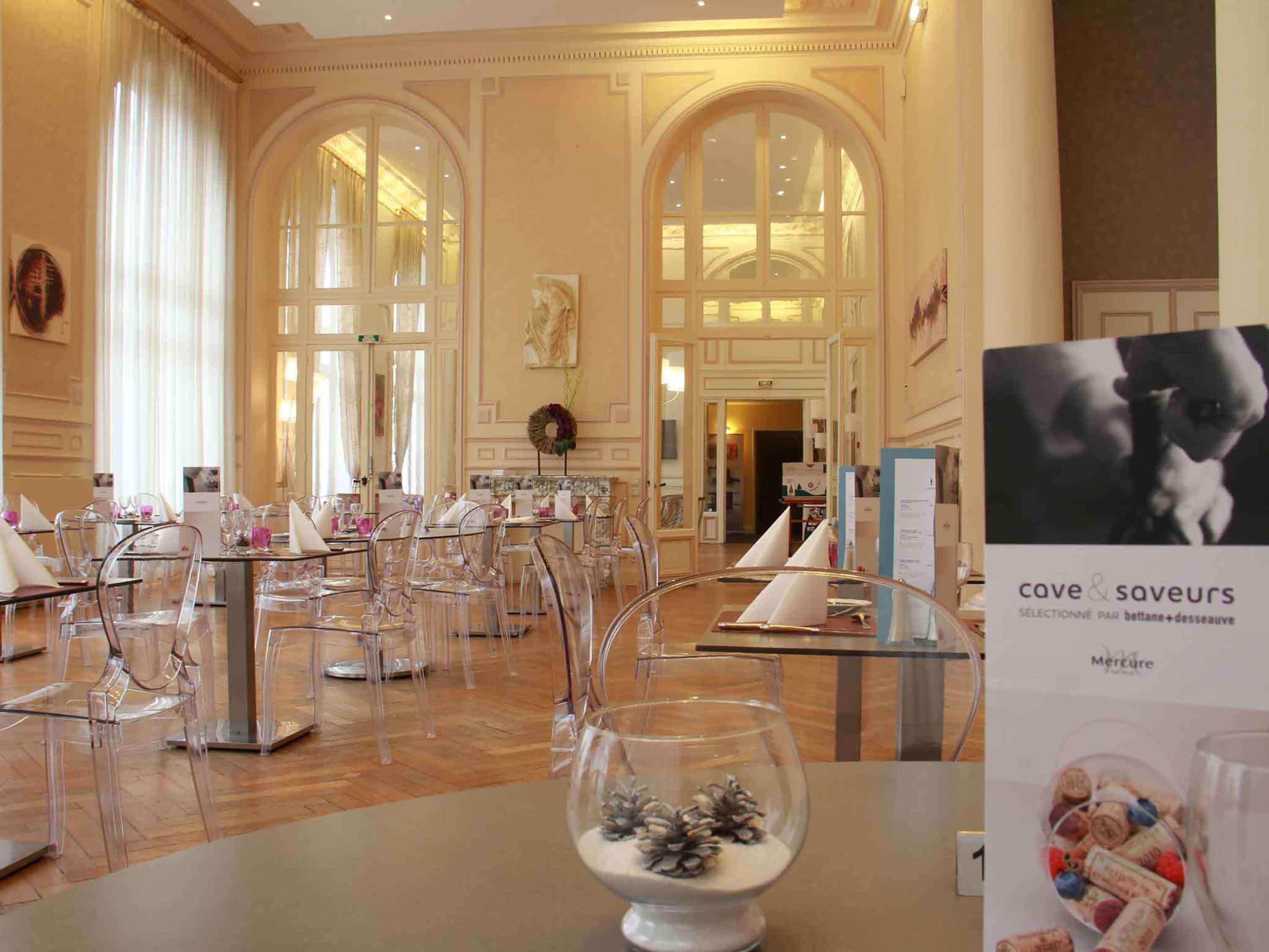 Hotel Mercure Saint-Nectaire Spa & Bien-Etre מראה חיצוני תמונה