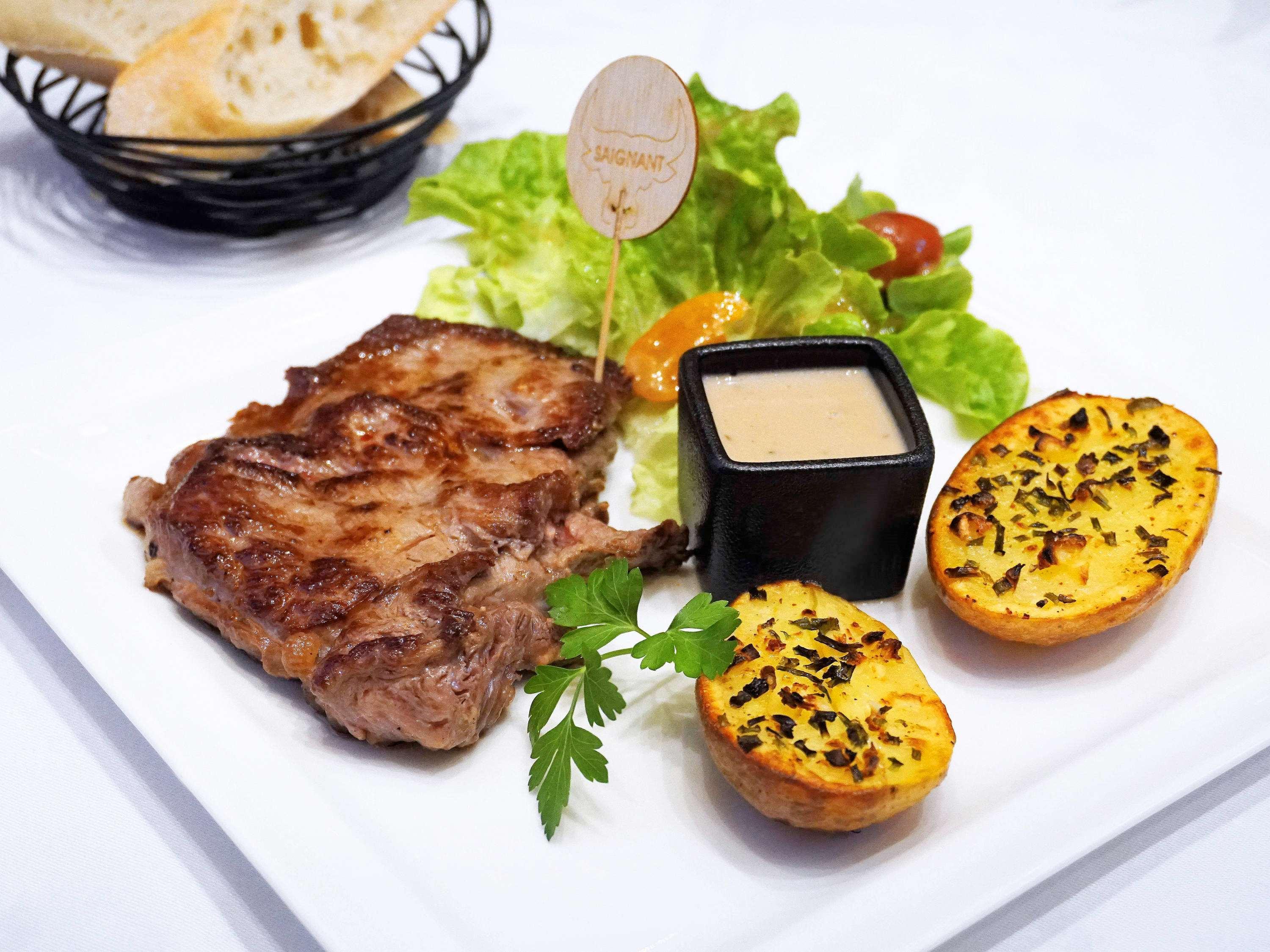 Hotel Mercure Saint-Nectaire Spa & Bien-Etre מראה חיצוני תמונה